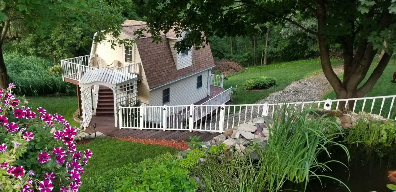 Trickling Waters Retreat Villa Marquette ภายนอก รูปภาพ